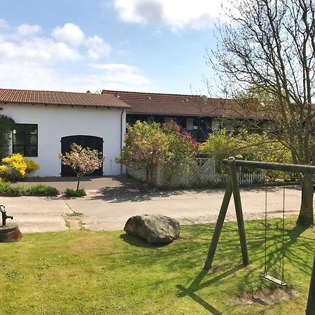 Landpension Dubnitz - Ferienwohnung 1 Sassnitz Bagian luar foto
