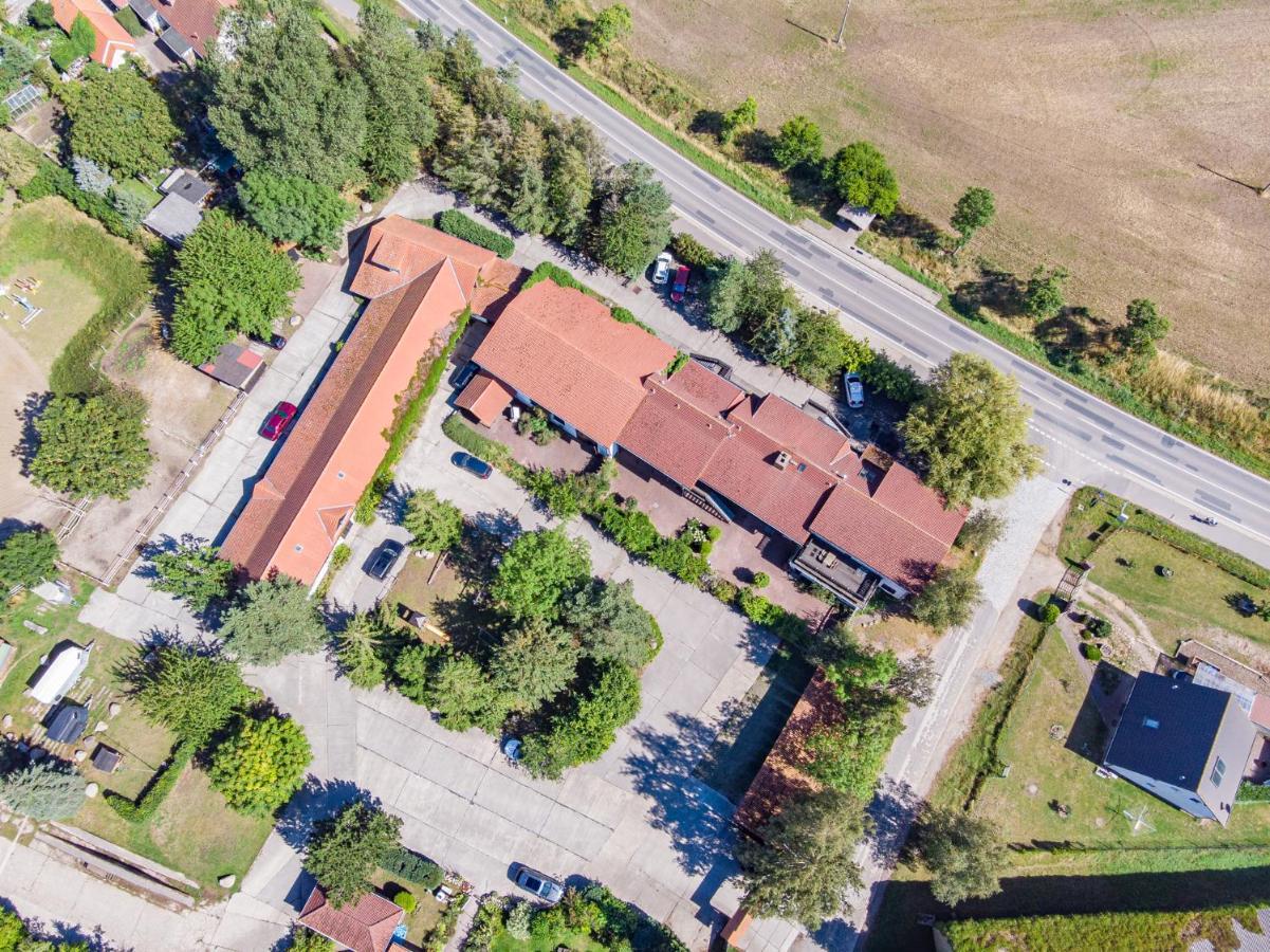 Landpension Dubnitz - Ferienwohnung 1 Sassnitz Bagian luar foto